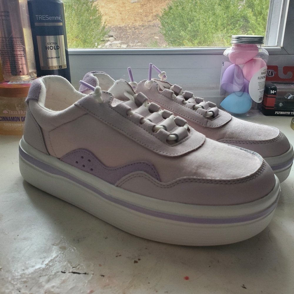 Women's Light Purple Sneakers